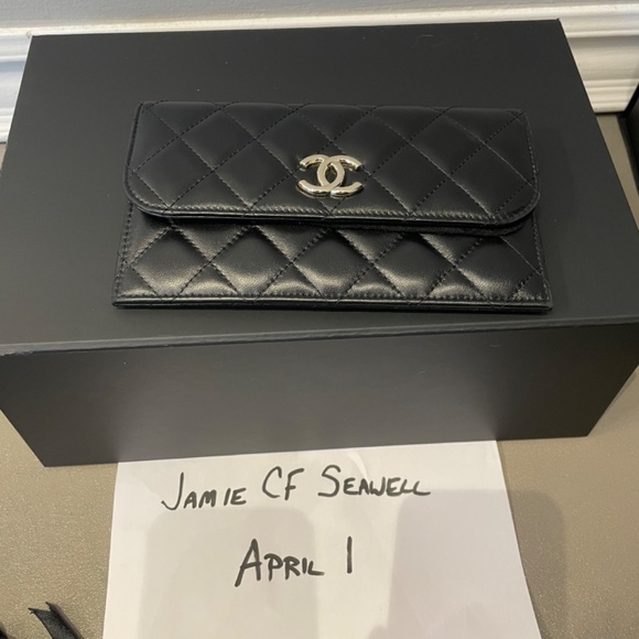 SOLD Chanel 2020 Multi Pochette - Picture 8 of 14